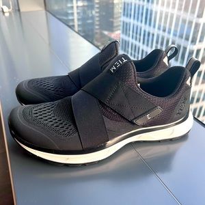 TIEM Slipstream Indoor Cycling Spin Shoes Black Size 7.5